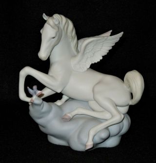 Lladro Winged Companions Pegasus White Horse Porcelain Figurine 16242,  Box