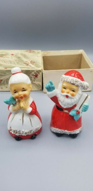 Vintage Standing Mr.  Mrs.  Santa Claus Salt And Pepper Shakers Ceramic Christmas