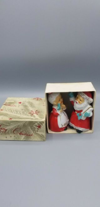 Vintage Standing Mr.  Mrs.  Santa Claus Salt and Pepper Shakers Ceramic Christmas 3