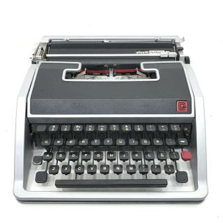 Vintage Olivetti Lettera DL Portable Typewriter Black Silver w/ Reels - Italy 2