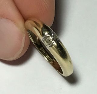 14k Yellow Gold & Diamond Dainty Elegant Wedding Band Ring Size 6