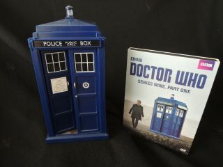 Doctor Who Model Of The Tardis With Light And Sound Effects And Series 9