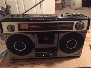 The Best Conditon: Sanyo M9970 Vintage Boombox Radio Casette Great