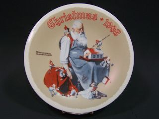 Norman Rockwell Santas Helpers Collector Plate Christmas 1998 Knowles Fine China