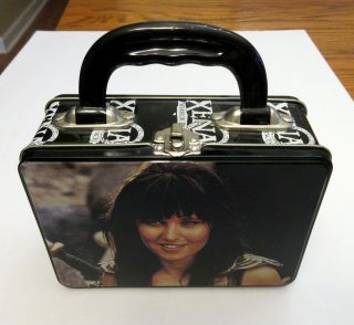 1997 Xena Warrior Princess Metal Lunch Box Lucy Lawless