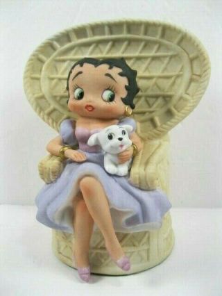 Porcelain Schmid Betty Boop In Chair W/dog Wind Up Music Box