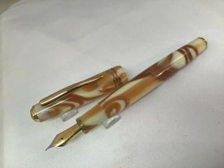 Molteni (by Bexley) Curukova Limited Edition Fountain Pen Amber Swirl 20 (jlc)
