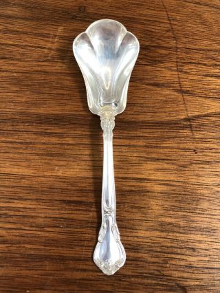 Gorham Chantilly Sterling Silver Flatware Sugar Shell Spoon 1.  1oz 6”