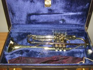 Vintage Bach Httr719992 Trumpet With Case And Mouthpiece Estate Find