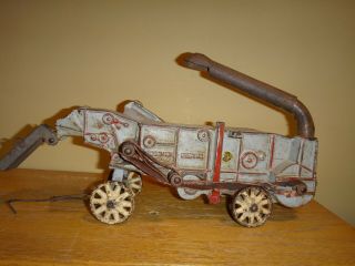 Vintage Arcade Cast Iron Farm Toy Mccormick Deering Thrasher All