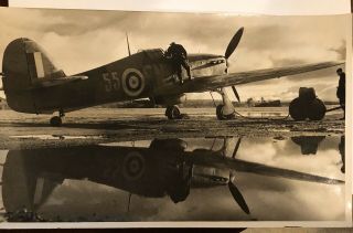 Ww2 British Hurricane Fighter Photi