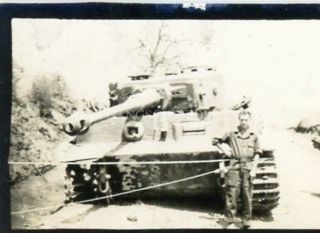 Org Wwii Photo: Us Gi Posing With Captured German Tiger Tank,  France
