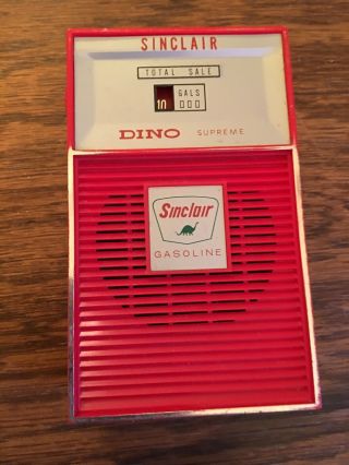 Vintage Sinclair Gasoline Dino Supreme Transistor Radio