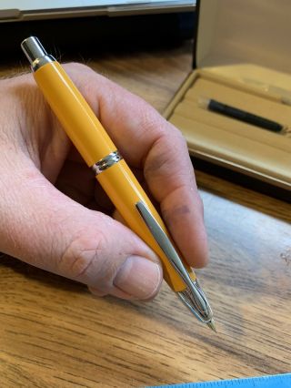 Pilot Namiki Yellow Retractable Fountain Pen 18k Nib Fine