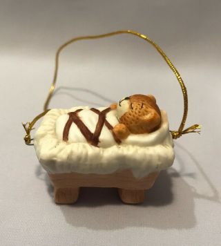 Lucy and Me Christmas Bear Nativity Baby Manger Ornament Figure Enesco 1988 F10 3