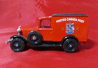 Vintage Postes Canada 1934 Ford Model A Truck Matchbox Diecast Toy Yesteryear