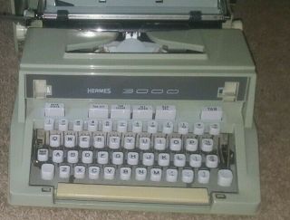 Hermes 3000 Portable Typewriter Vintage W/square Top Plastic Shell Hard Case