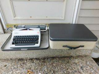 Olympia Sm9 Deluxe Typewriter W/wide Carriage,  Case