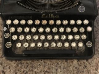 1938 - 39 Seidel & Naumann Erika 5 Typewriter vintage white keys germany 2