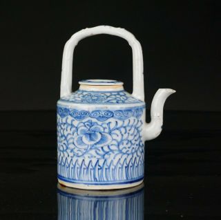 Antique Chinese Blue and White Porcelain Teapot and Lid 18th C/ 19th C QING 3
