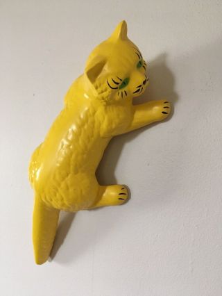 Vintage Mid Century Unique Yellow Ceramic Wall Climbing Cat Kitten 14” Decor