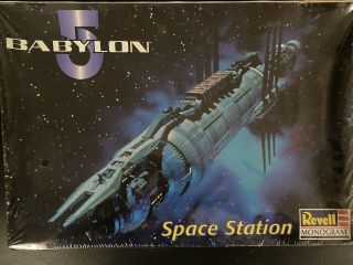 Babylon 5 - B5 Space Station Plastic Model Kit (1998,  Revell/monogram)