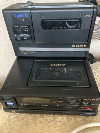 VTG Sony EV - C8u Video 8 Cassette Recorder &CCD - M8u Camera Transfer Video8 To DVD 3