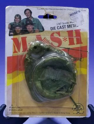 Vintage M.  A.  S.  H.  4077th 1/87 Scale Model By Zee Toys 1977