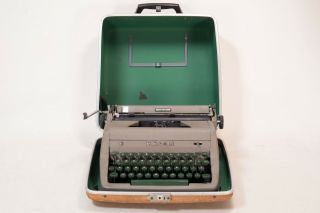 1953 Royal Quiet Deluxe Typewriter W/case Vintage Mcm Green Keys Awesome