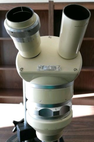 Vintage M5 - 22909 Wild Heerbrugg Microscope - Made In Switzerland