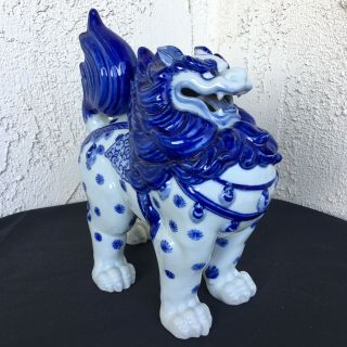 Vtg Blue White Porcelain Chinese Foo Dog Guardian Lion Figurine Statue Feng Shui