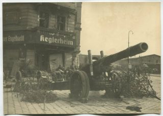 Wwii Large Size Press Photo: Russian Heavy Cannon At Berlin Street,  May 1945