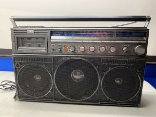 (g) Vintage Magnavox D8443 Power Player,  Ghetto Blaster 5 Speaker System Boombox