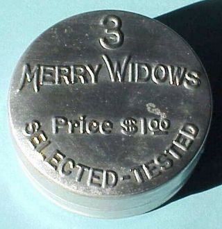 VINTAGE 3 MERRY WIDOWS BRAND CONDOMS / RUBBERS,  NOS METAL CONTAINER 2