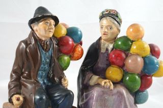 Vintage Carnival Chalkware Figurines Man And Woman Balloon Sellers 1930s ?