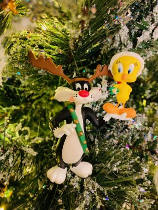 1993 Hallmark Christmas Ornament Sylvester Tweety Bird Looney Tunes Warner Bros