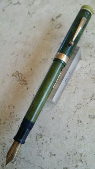 Oversize Vintage Jade Green Jewel John Holland Fountain Pen With 14k Nib