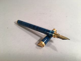 Vintage S.  T.  Dupont Fountain Pen 18kt Nib Laque De Chine Blue Lacquer