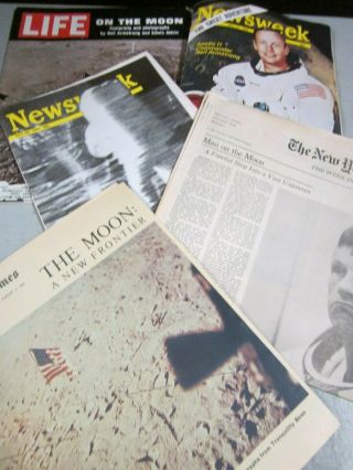 Newspapers Magazines 1969 Moon Landing N Y Times Newsweek Life