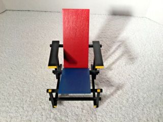 Vitra Design Museum Minatures Gerrit Rietveld Chair