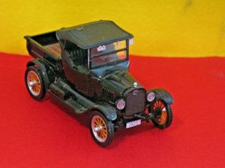 National Motor Museum 1925 Ford Model T Pickup Truck 1:32 Scale Diecast