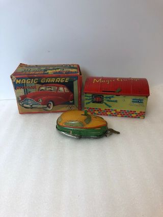 1950s Tin Key Wind Up Yonezawa Tin Toy Japan Magic Garage With Car Futuristic