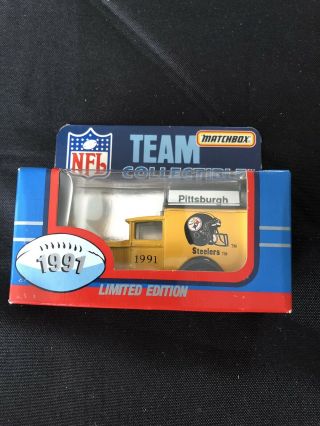 Matchbox Nfl Team Collectible 1991 Pittsburgh Steelers Nib Pre Owned Metal Truck