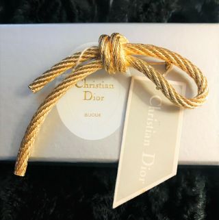 Fashion Vintage Christian Dior Runway Rope Knot Gold Plated Big Brooch.  Nos