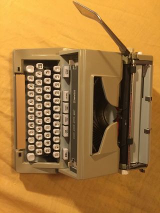 Vintage Hermes 3000 Typewriter Immaculate1971 W/ Case,  Key,  2brushes 7100191nice