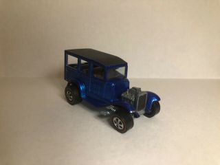 Hot Wheels Redline 1968 Classic Ford Woody - Blue