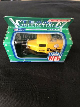 Matchbox Nfl Team Collectible 1990 Pittsburgh Steelers Nib Pre Owned Metal Truck