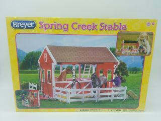 Breyer Classics Spring Creek Stable 698 1:12 Scale Model Horse Barn 2017
