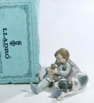 Lladro Figurine Boy With Dogs All Sleeping 1535 Retired & Box