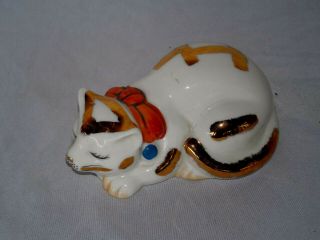 Vintage Hand Painted Japanese Kutani Type Porcelain Sleeping Cat Figurine